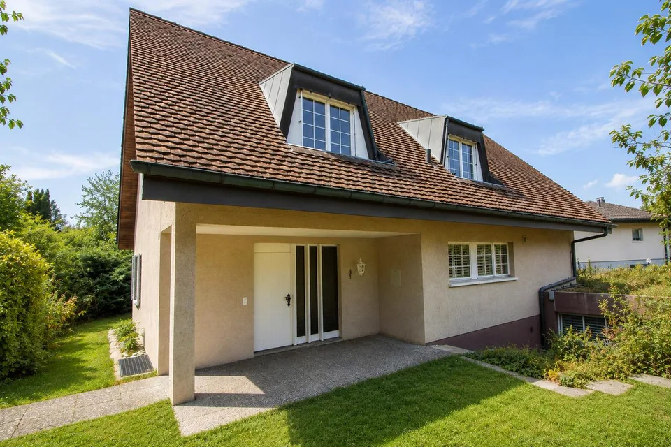 5.5-Zimmer-Einfamilienhaus – Wohnen mit viel Platz und Charme