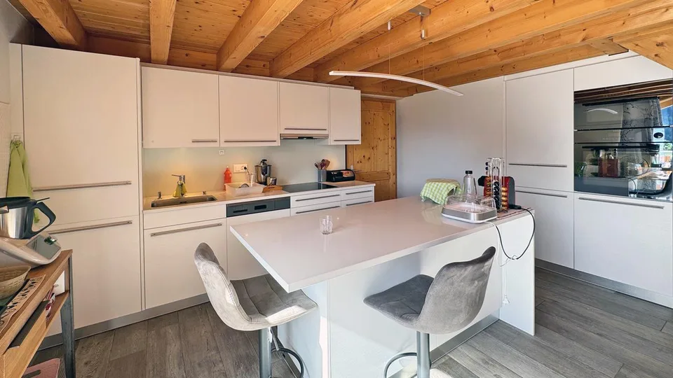 For Sale Attic 4.5 Rooms in Salvan