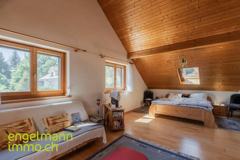 Maison familiale avec studio / Einfamilienhaus mit Studio