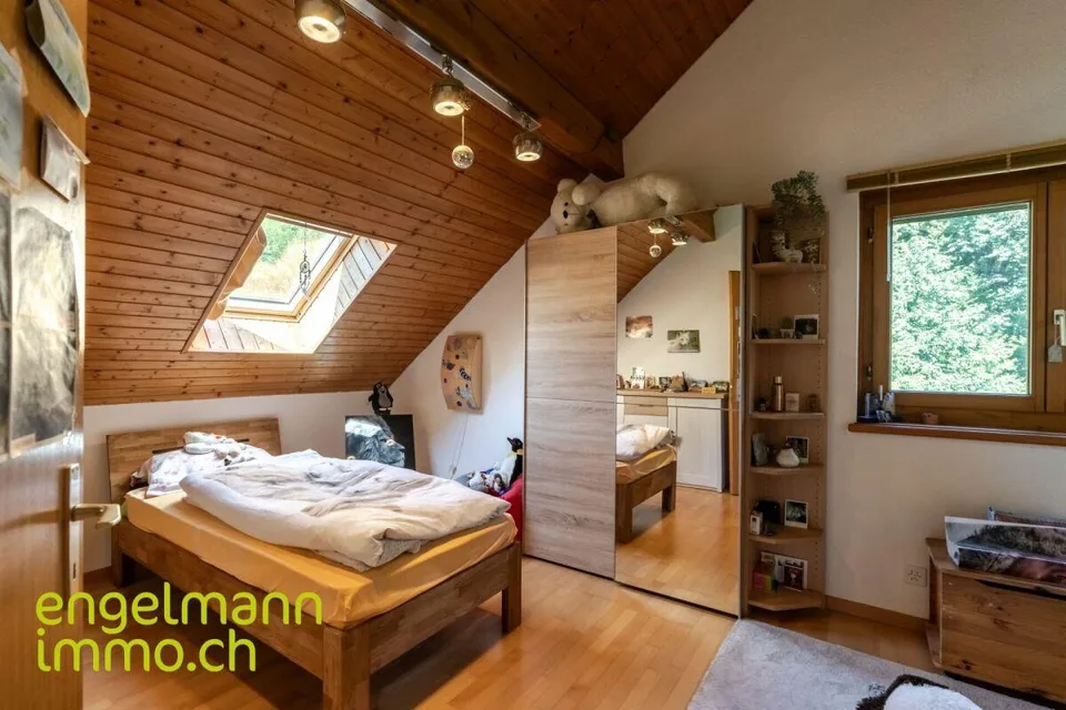 Maison familiale avec studio / Einfamilienhaus mit Studio