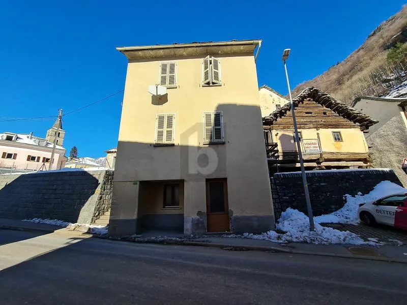 GRAZIOSA E CENTRALE