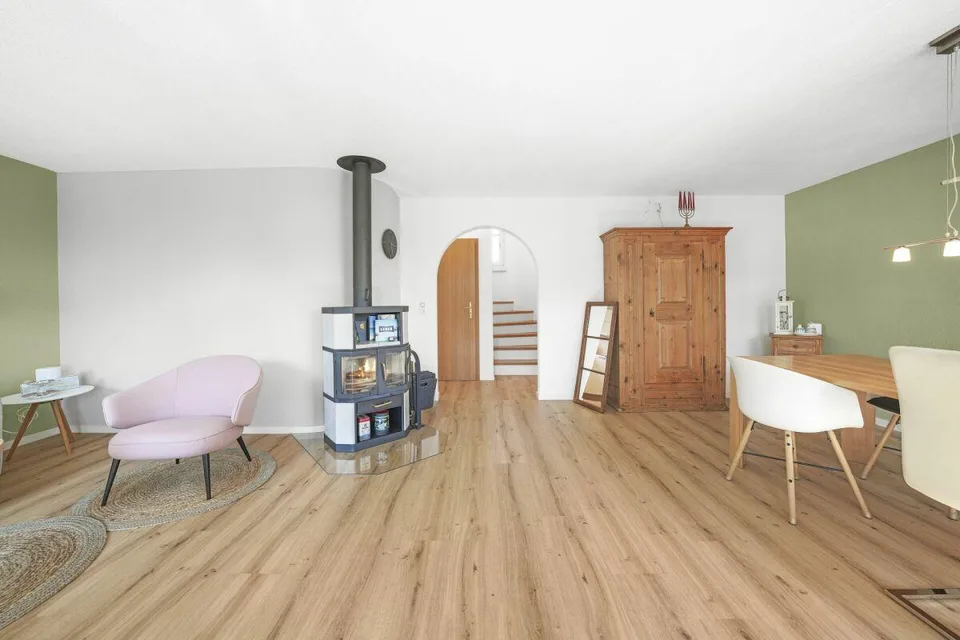 Ampia, ben curata casa a schiera in una posizione tranquilla e familiare con vista sull'Alpstein