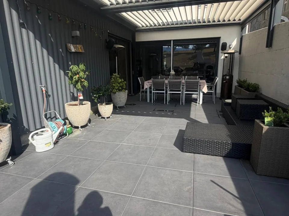 Spacieux duplex de 220m2 dans ancienne ferme rénovée à Essertines s...
