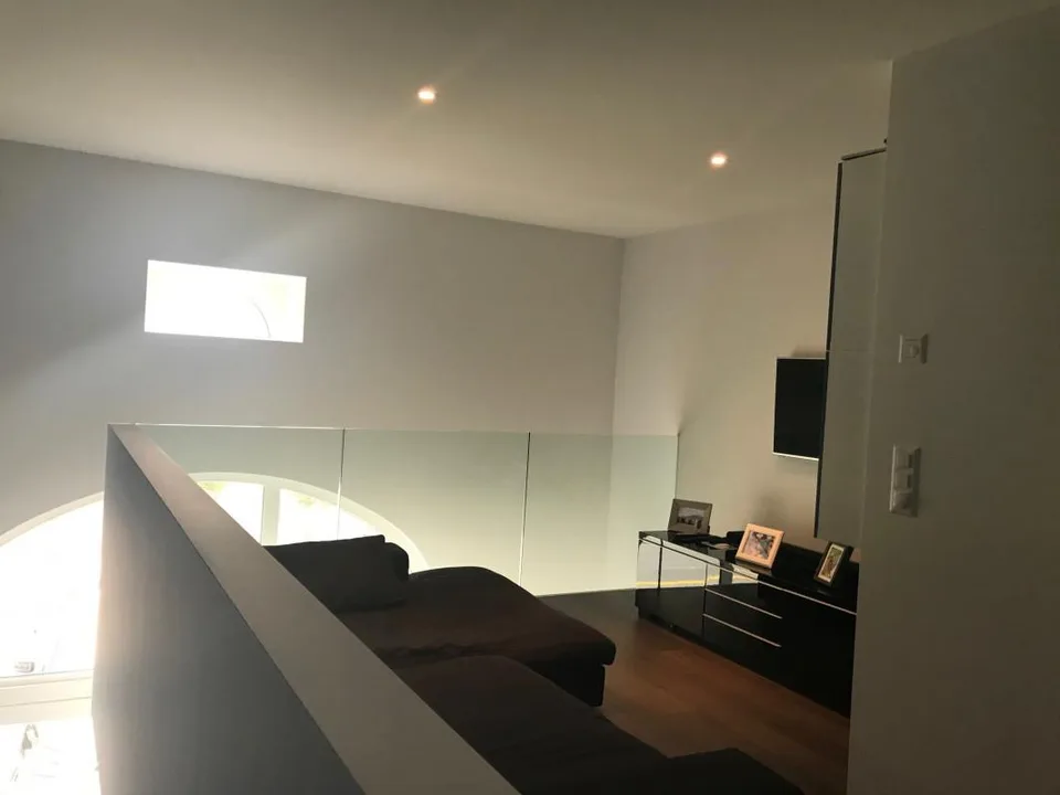 Spacieux duplex de 220m2 dans ancienne ferme rénovée à Essertines s...