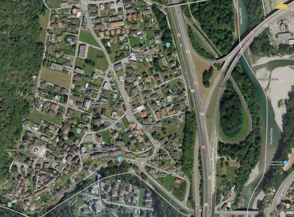 Residenza secondaria possibile — Due rustici contigui a Gorduno