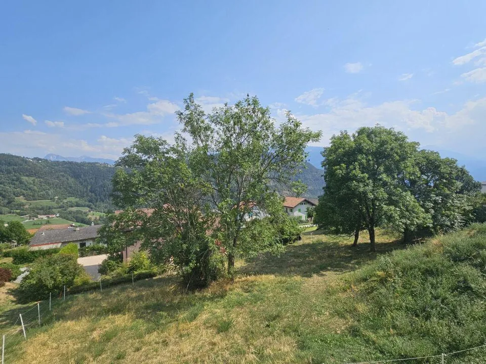 Terrain à bâtir, cadre résidentiel à Luc