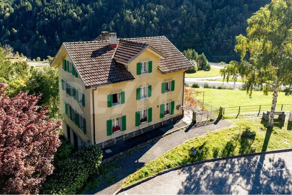 2-Familienhaus, Renditeobjekt, an zentraler Lage, 6484 Wassen UR