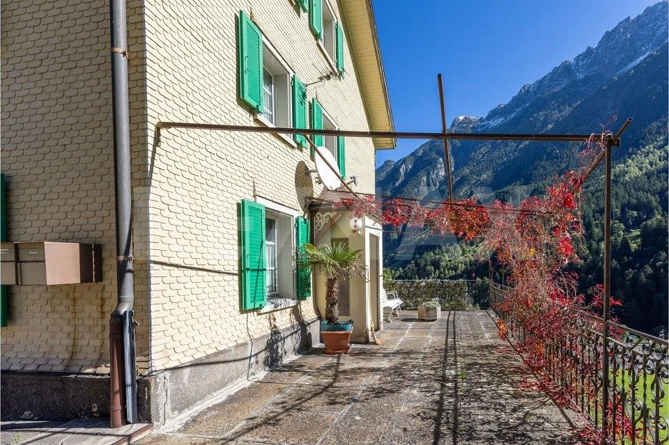 2-Familienhaus, Renditeobjekt, an zentraler Lage, 6484 Wassen UR