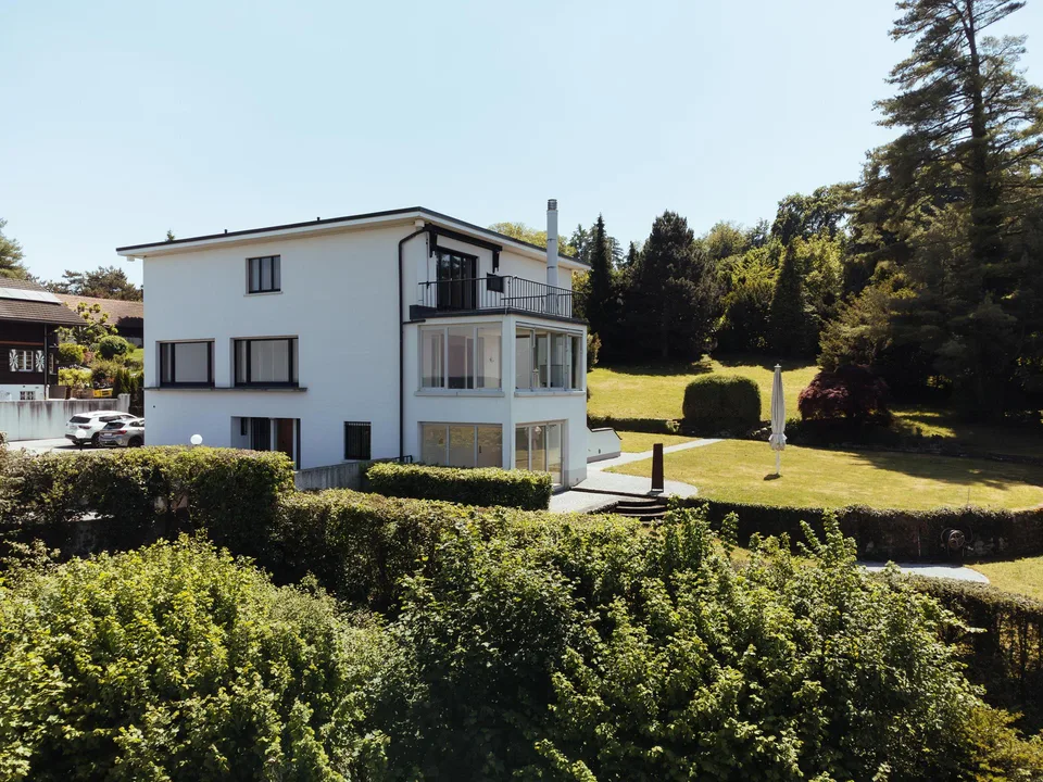 Traumhaftes Anwesen mit Seepanorama und absoluter Privatsphäre