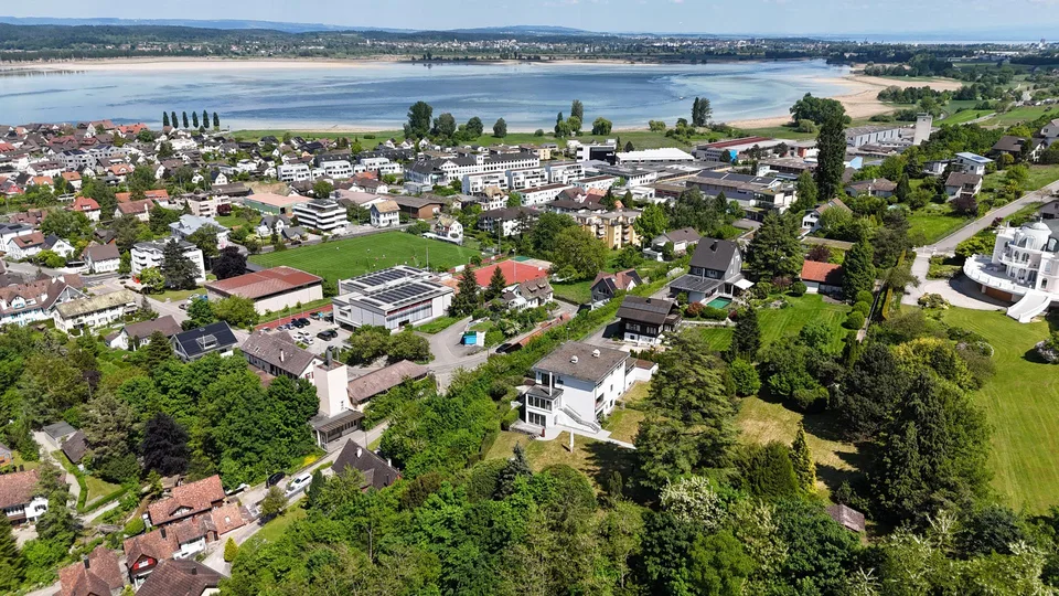 Traumhaftes Anwesen mit Seepanorama und absoluter Privatsphäre