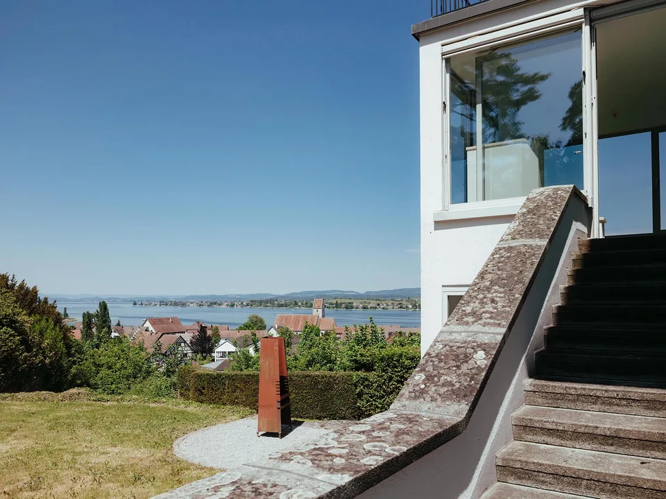 Traumhaftes Anwesen mit Seepanorama und absoluter Privatsphäre