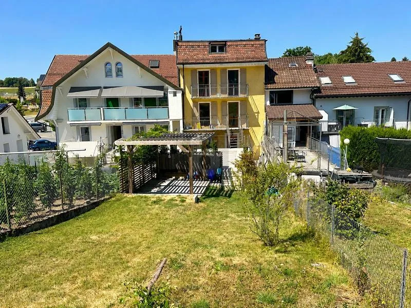 MAISON MITOYENNE AVEC GRAND JARDIN ET TERRASSE