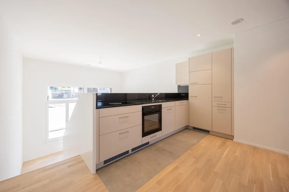 Helle 3.5-Zimmer-Atelierwohnung mit Loggia