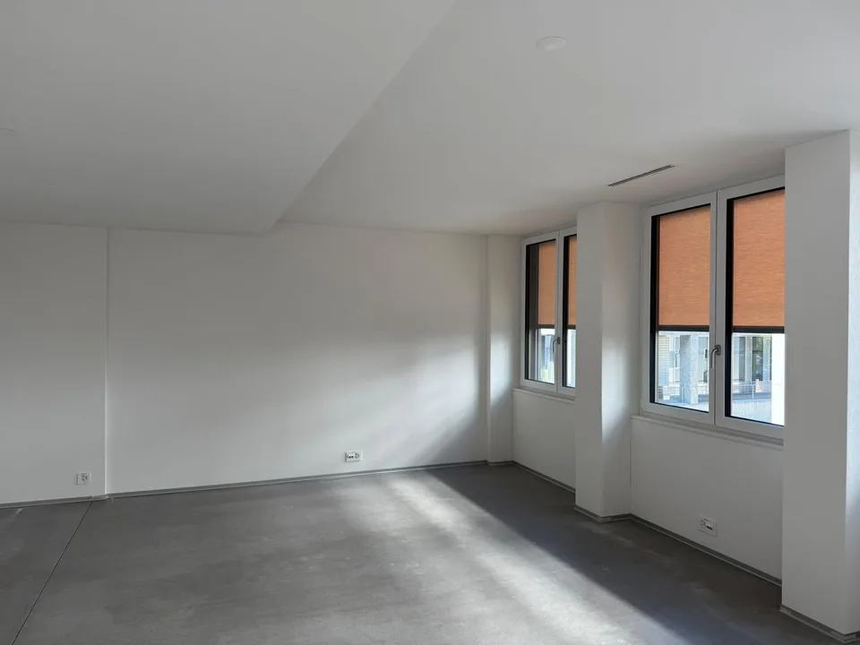 Modernes Büro an zentraler Lage in Opfikon zu vermieten!