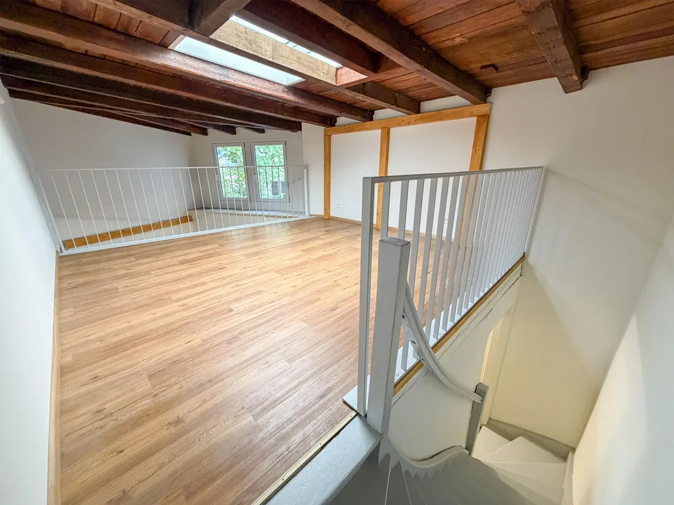 Charming commercial space in the rear building with a gallery in Kleinbasel - freshly renovated