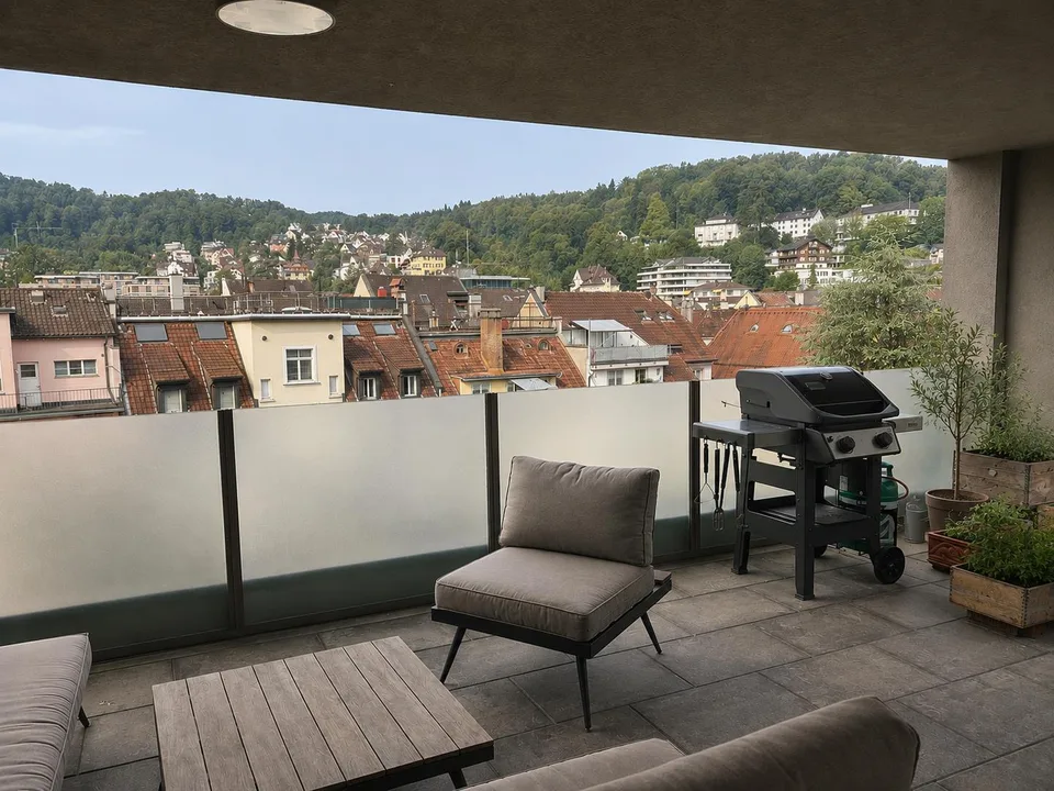 Maisonettewohnung mit Balkon und Dachterrasse mitten in Luzern