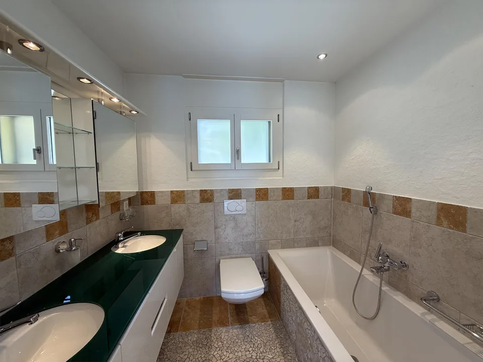 3.5 Zimmer-Maisonettewohnung direkt am See