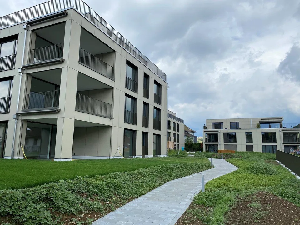 Wunderschöne 4.5 Zimmer-Wohnung im Herzen von Frick