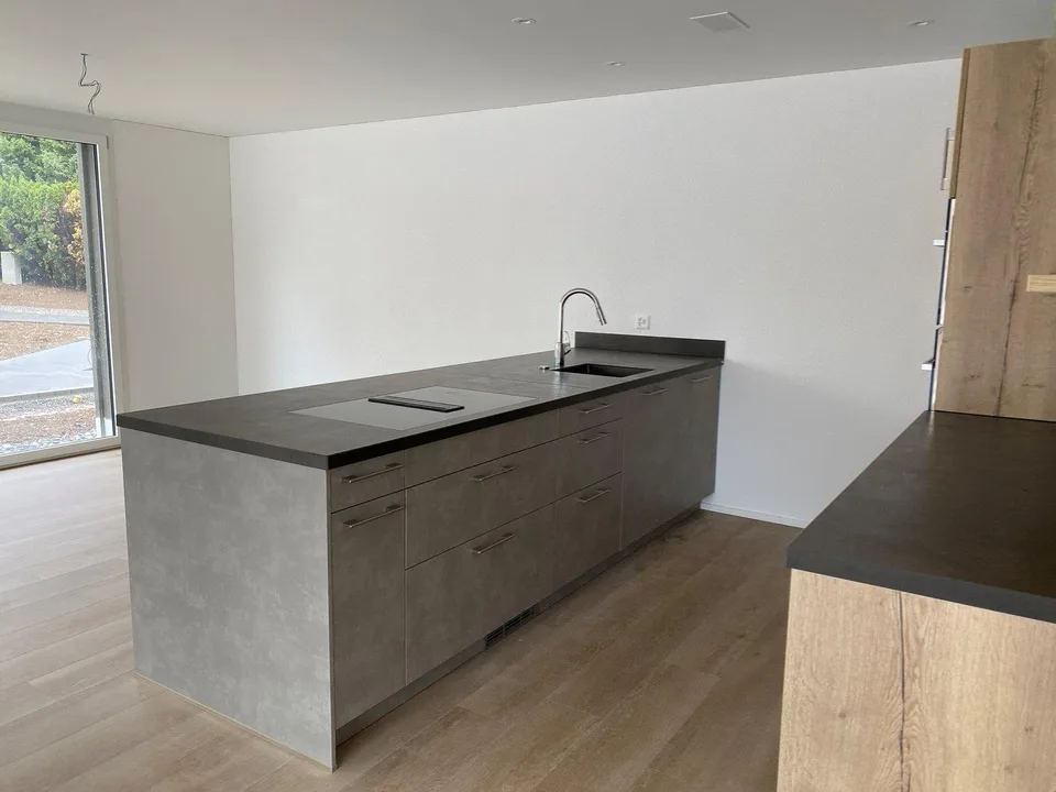 Wunderschöne 4.5 Zimmer-Wohnung im Herzen von Frick
