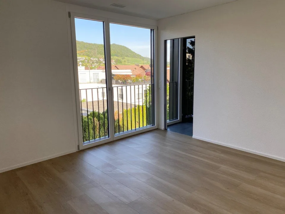 Wunderschöne 4.5 Zimmer-Wohnung im Herzen von Frick