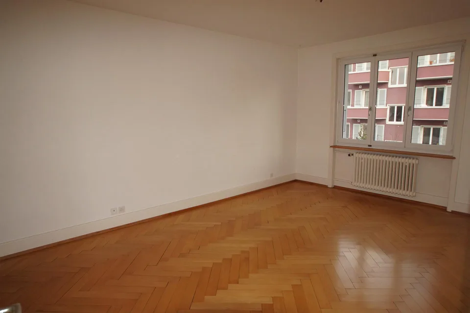 2-Zimmerwohnung 1. OG rechts an zentraler und ruhiger Lage