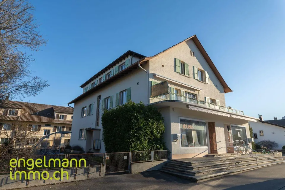 3 Zimmer-Dachwohnung / Appartement mansardé de 3 pièces