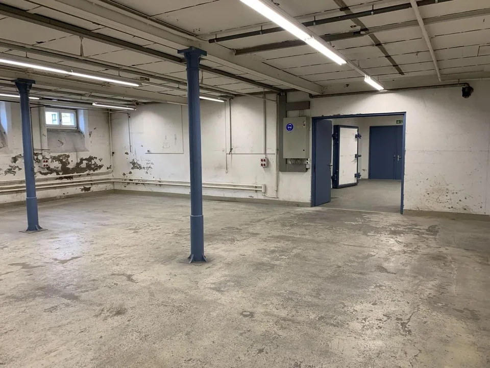 Werkstatt oder Lager gesucht? 210 m² mit optimaler Infrastruktur
