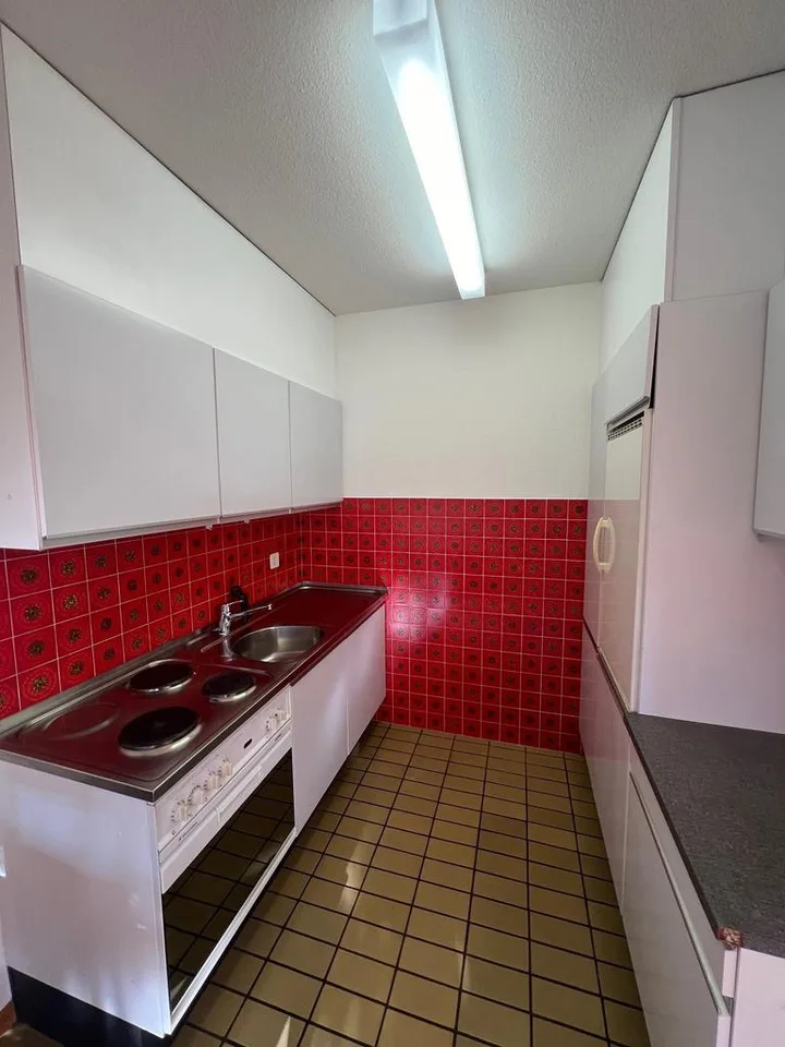 2 Zimmer-Wohnung in kleinerer Überbauung zu vermieten