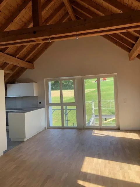 Wunderbare Aussicht - 3.5-Zimmerwohnung, plus Galerie,  im Grünen