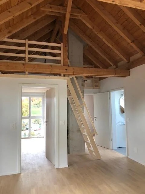Wunderbare Aussicht - 3.5-Zimmerwohnung, plus Galerie,  im Grünen