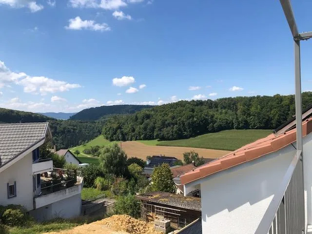 Wunderbare Aussicht - 3.5-Zimmerwohnung, plus Galerie,  im Grünen
