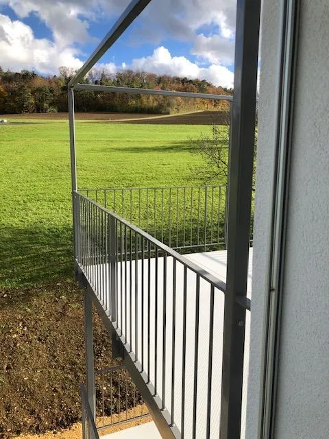 Wunderbare Aussicht - 3.5-Zimmerwohnung, plus Galerie,  im Grünen