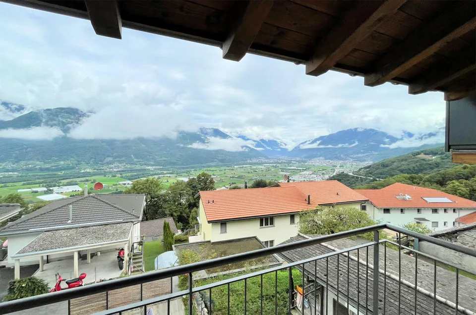 Spaziosa villetta completamente rinnovata in zona comoda e tranquilla
