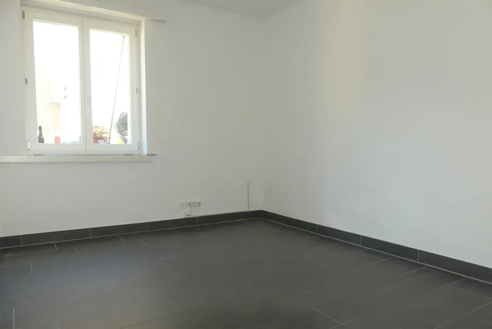 Attraktives Ladenlokal an zentraler Lage im Riethüsli