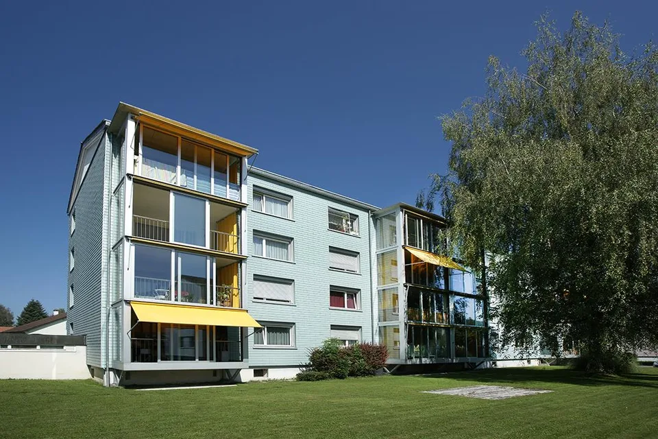 schöne 3 Zimmerwohnung mit grosser verglaster Veranda