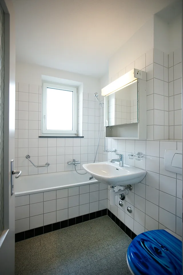 schöne 3 Zimmerwohnung mit grosser verglaster Veranda