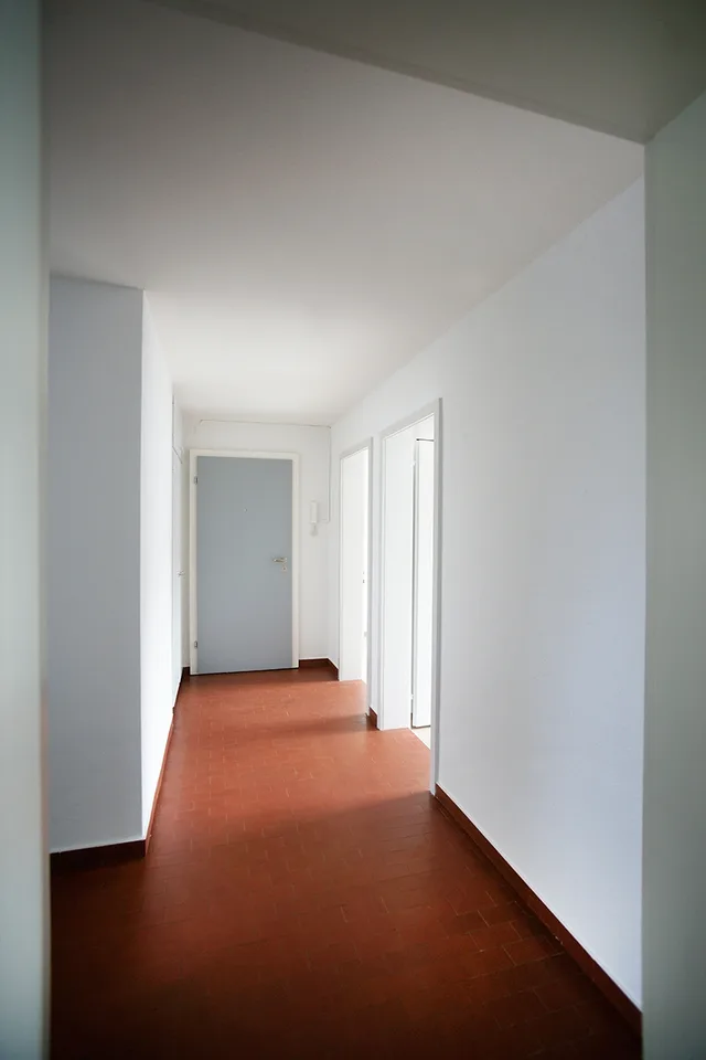 schöne 3 Zimmerwohnung mit grosser verglaster Veranda
