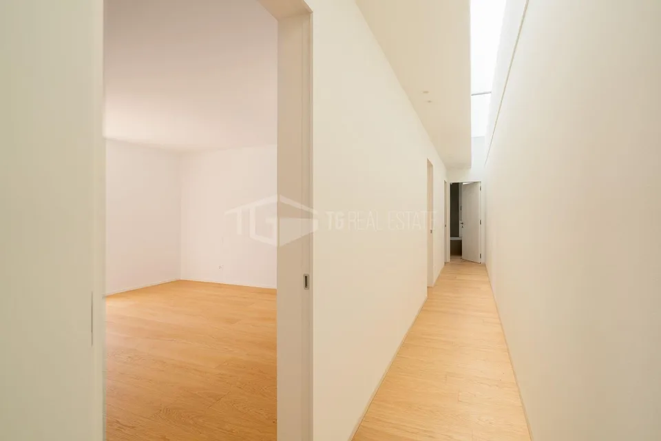 Maison moderne de 5.5 pièces avec jardin