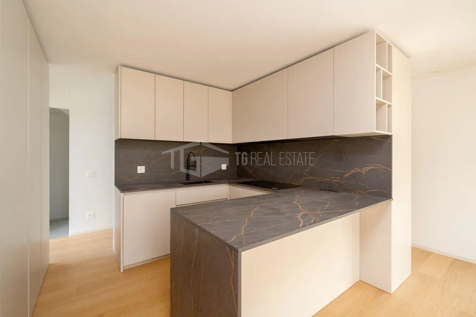 Maison moderne de 5.5 pièces avec jardin