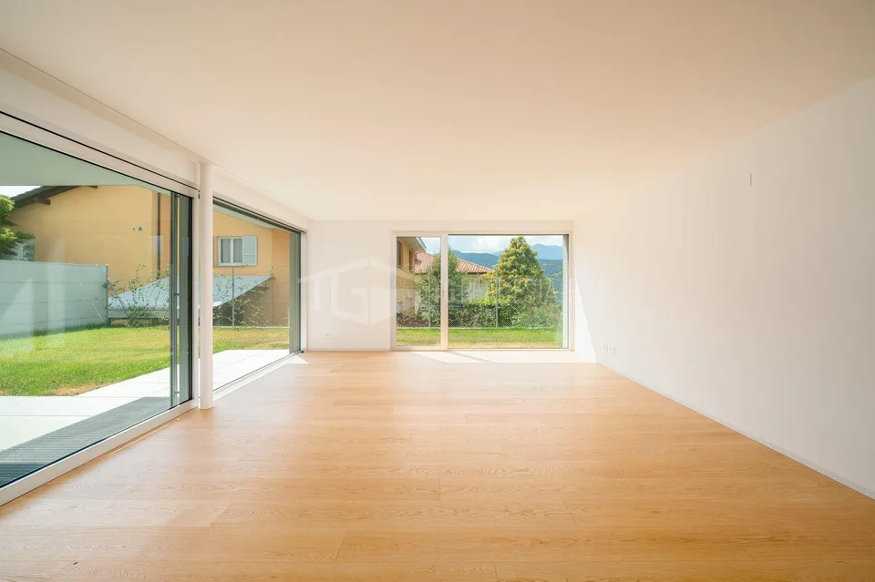 Maison moderne de 5.5 pièces avec jardin