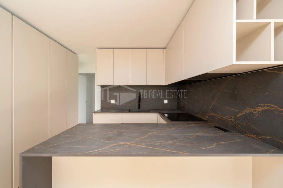 Maison moderne de 5.5 pièces avec jardin