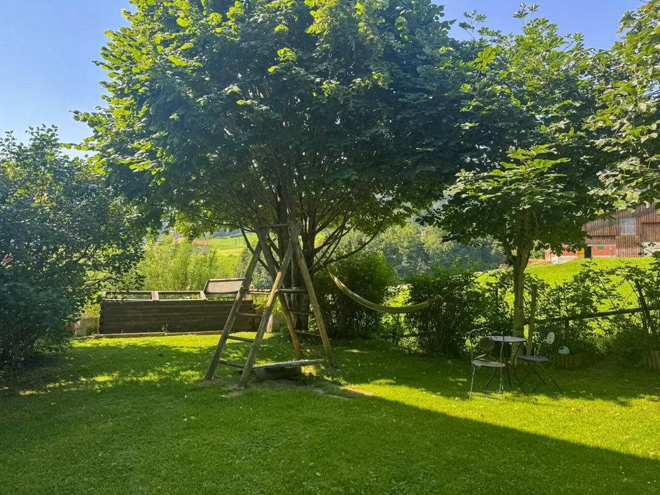 Familientraum im Grünen mit fantastischer Bergsicht