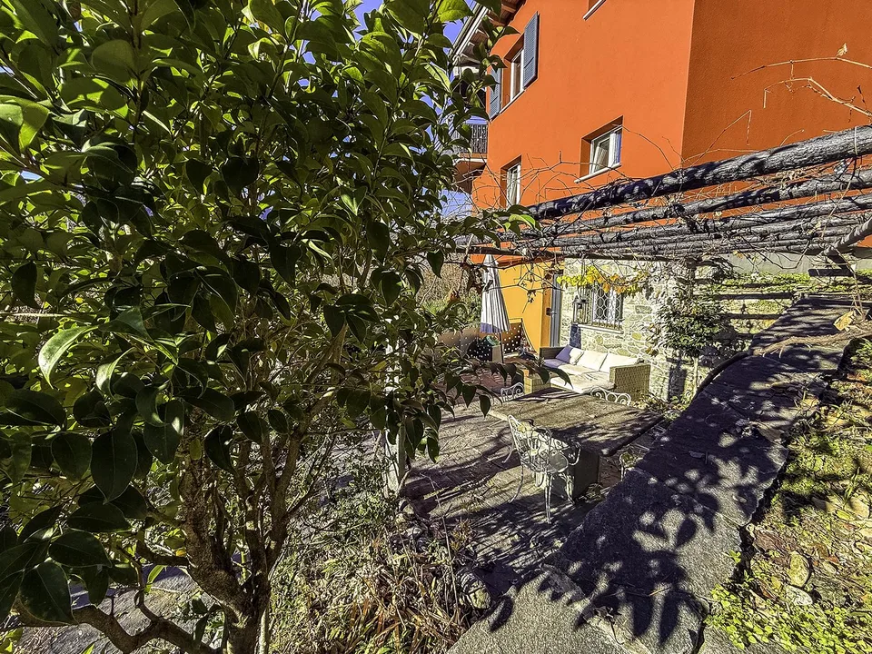 Zweitwohnsitz: 2.5 ZimmerWohnung mit Garten, am Fluss Maggia