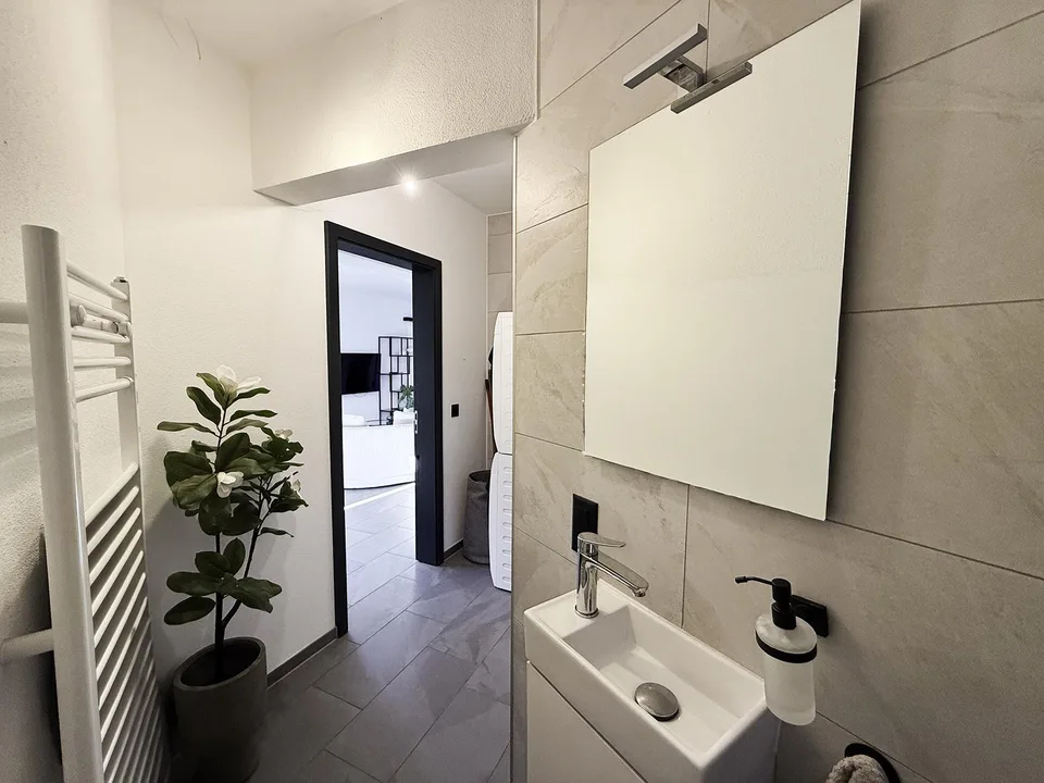 Zweitwohnsitz: 2.5 ZimmerWohnung mit Garten, am Fluss Maggia