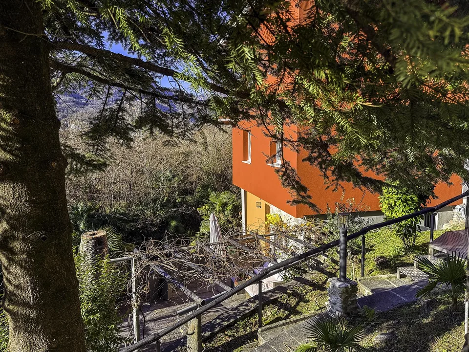 Zweitwohnsitz: 2.5 ZimmerWohnung mit Garten, am Fluss Maggia
