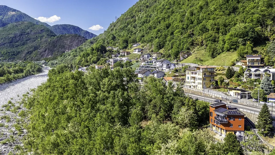 Zweitwohnsitz: 3,5-Zimmer-Wohnung, Panoramablick auf den Fluss Maggia – foto 2 di 17