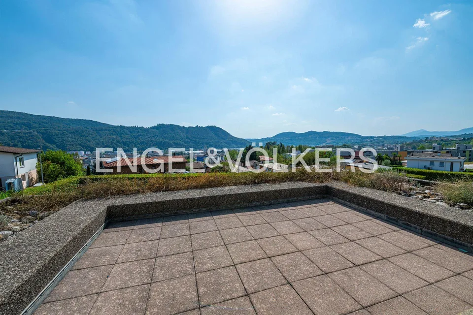 Villa mit Pool und grossem Potenzial