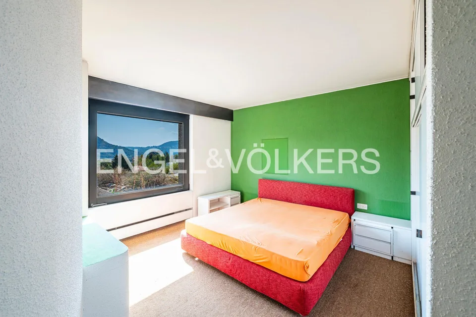 Villa mit Pool und grossem Potenzial