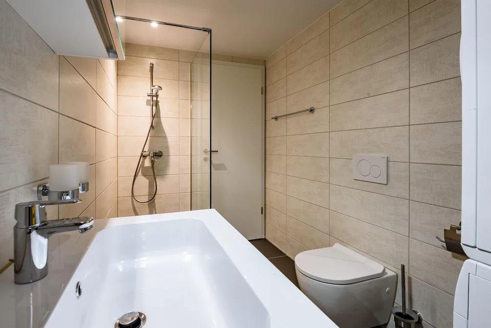 Topmoderne 3.5 Zimmer Parterre Wohnung im ruhiger Lage!