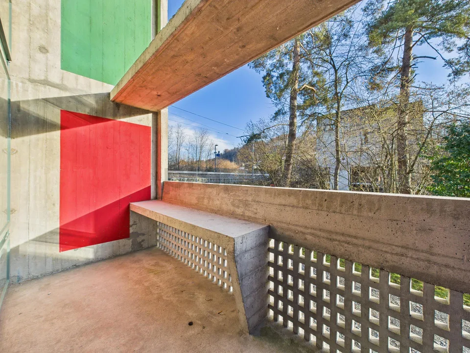 Newly renovated 3.5-room apartment with balcony in Flamatt